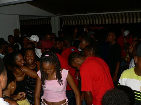 ( le son de papag , papaillou , pinouch ,pepper , capuch )